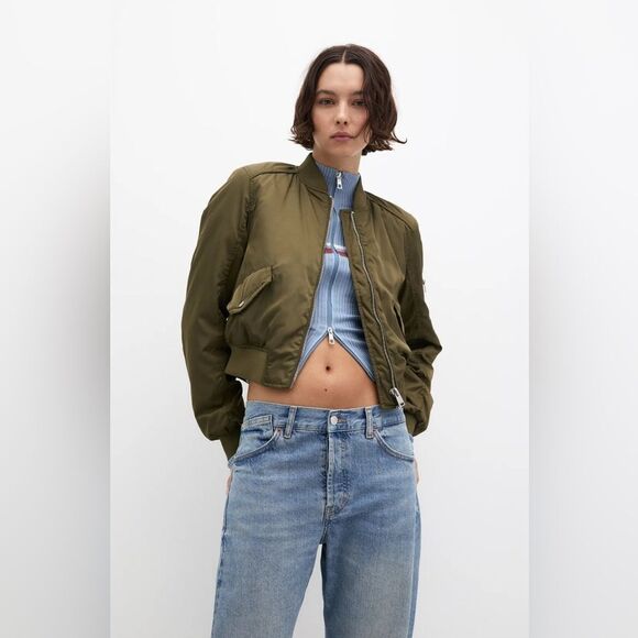 Pull&Bear military green Bomber Jacket. Medium - Picture 1 of 10